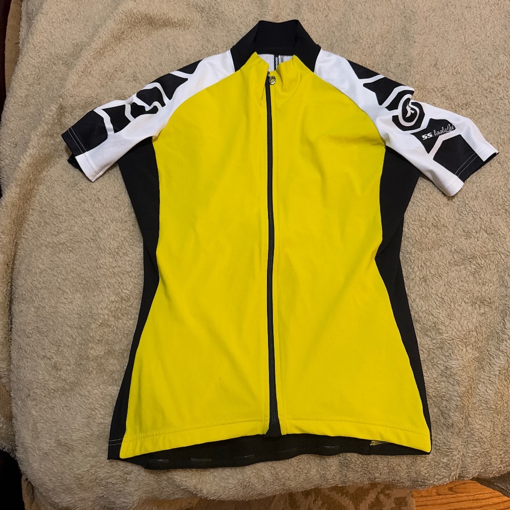 Assos women’s (I think) large bike jersey